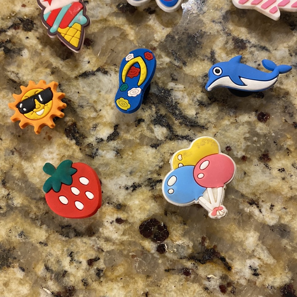 Summer croc charm bundle - Picture 2 of 3